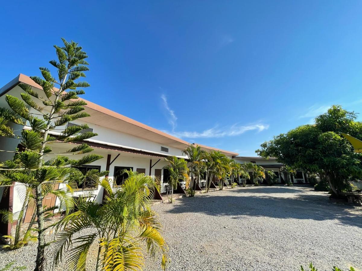 เควิน รีสอร์ต Motel แม่พิมพ์ ภายนอก รูปภาพ