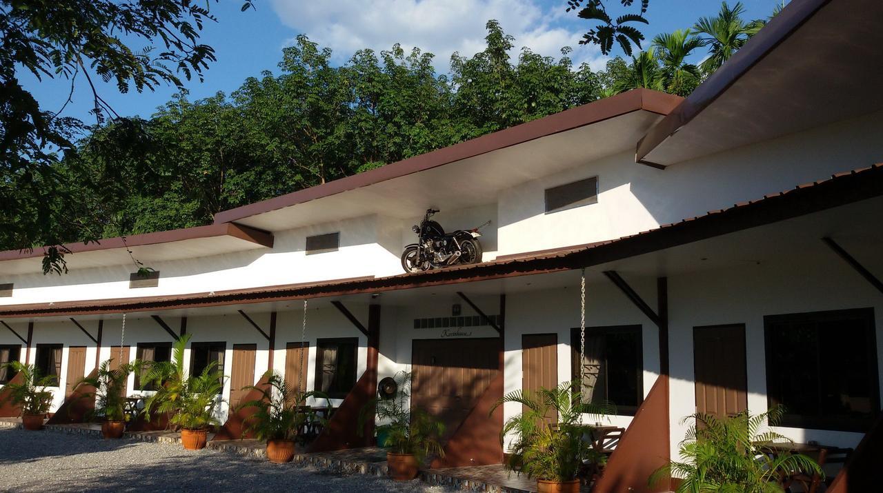 เควิน รีสอร์ต Motel แม่พิมพ์ ภายนอก รูปภาพ
